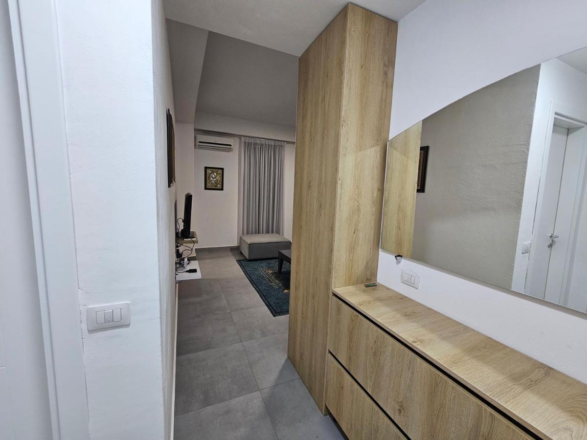 Daily In Center Apartment Tirana